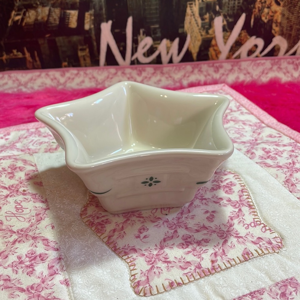 Longaberger Small Star GREEN Woven Traditions Pottery Dish